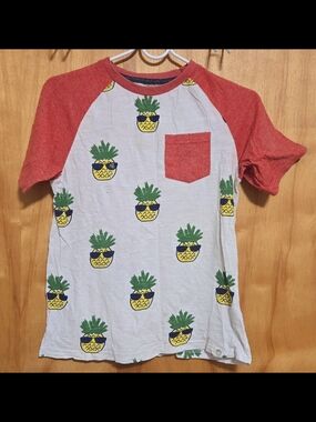 FREE PLANET BOYS TOP